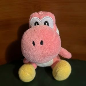 NINTENDO SUPER MARIO BROS WII YOSHI PINK STUFFED ANIMAL PLUSH 2010 - no tag